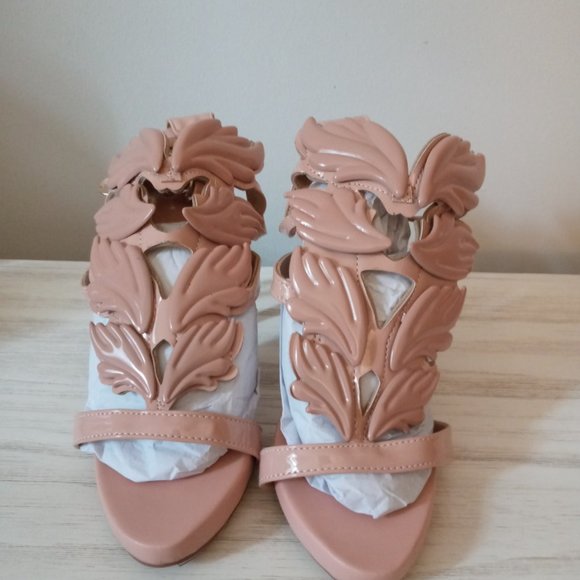 Shoes - Picture 2 of 2